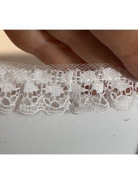 Delicate White Lace Trim .75 Inches Wide For Sewing Crafts 4 Yards